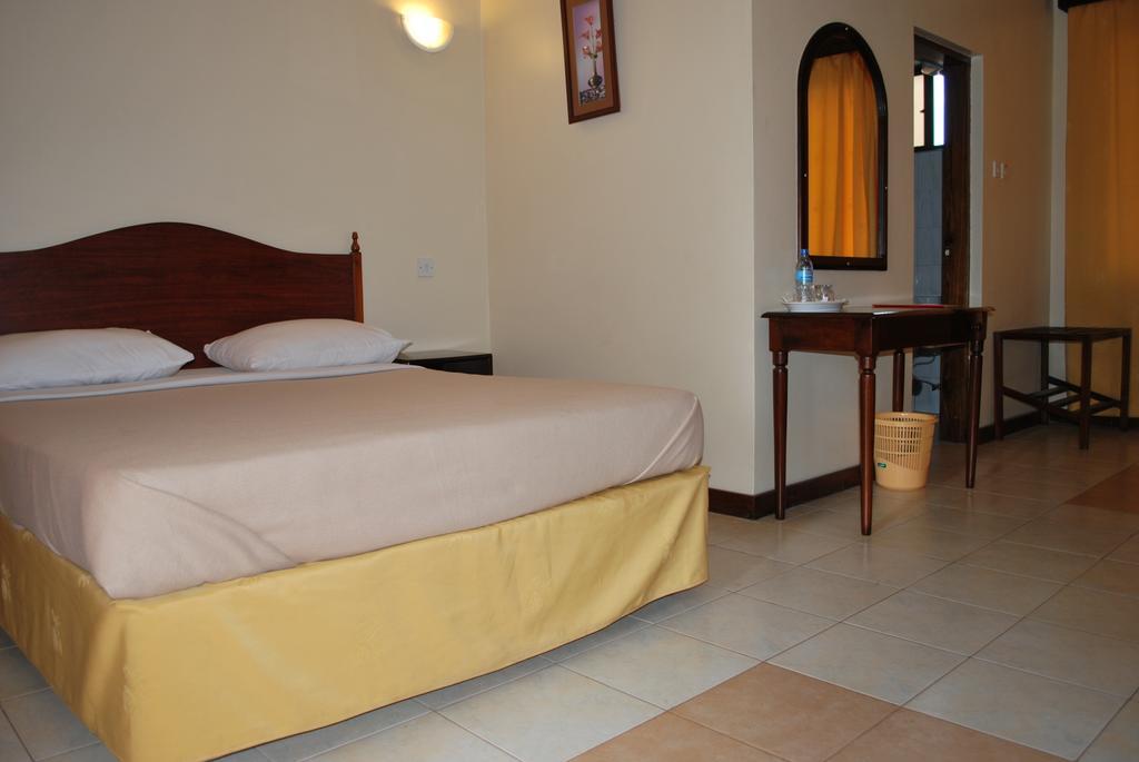 Parkview Inn Moshi Room photo