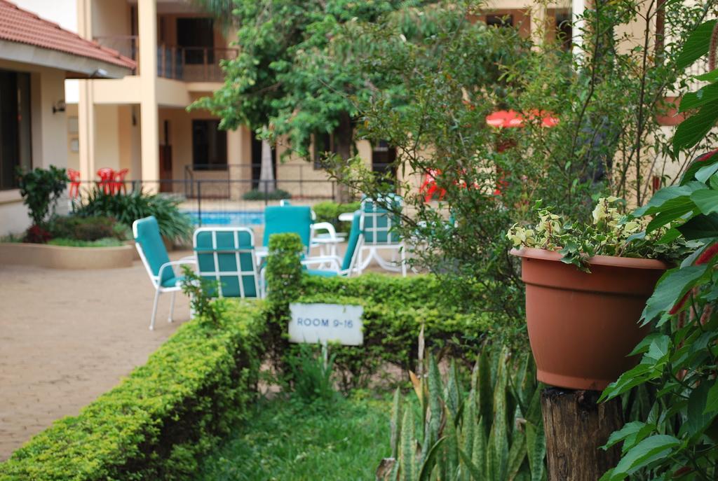Parkview Inn Moshi Exterior photo